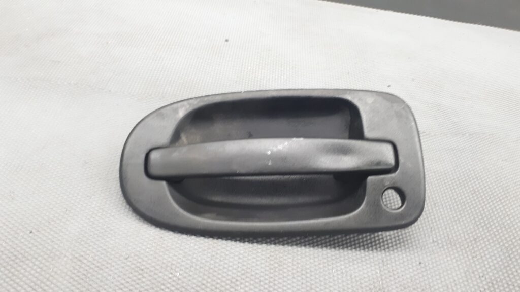 Z5932 klamka drzwi  lewy przod opel SINTRA 3,0