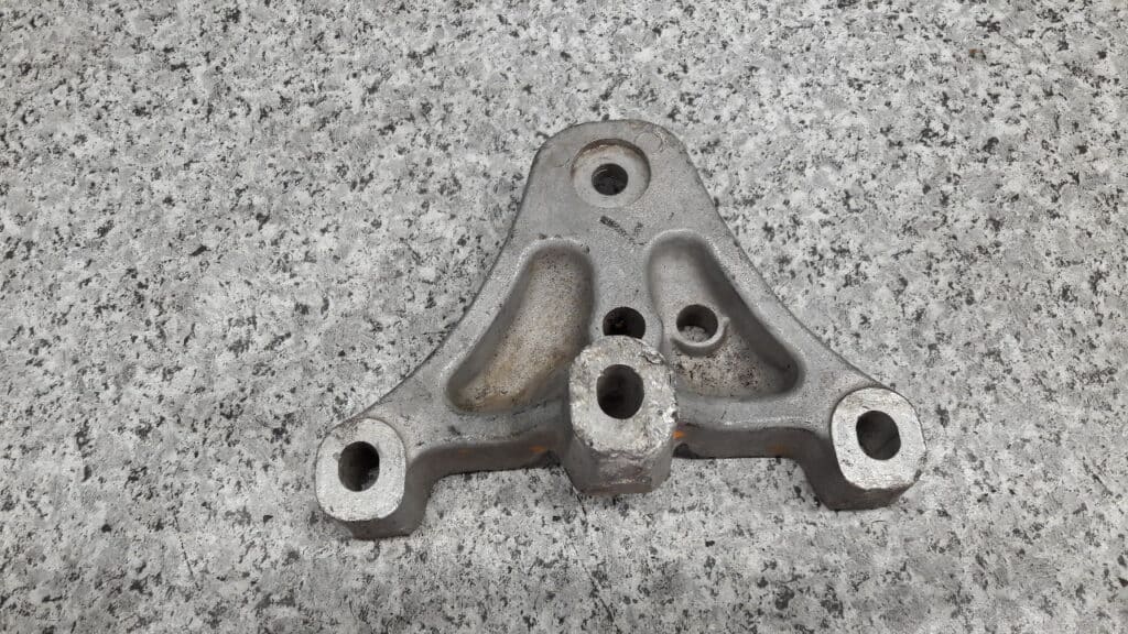 6Q0199185P lapa wspornik silnika vw polo IV