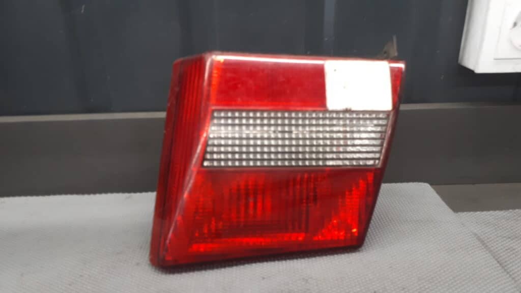 36600774 lampa prawy tyl w klape Lancia Dedra sedan 1.9td