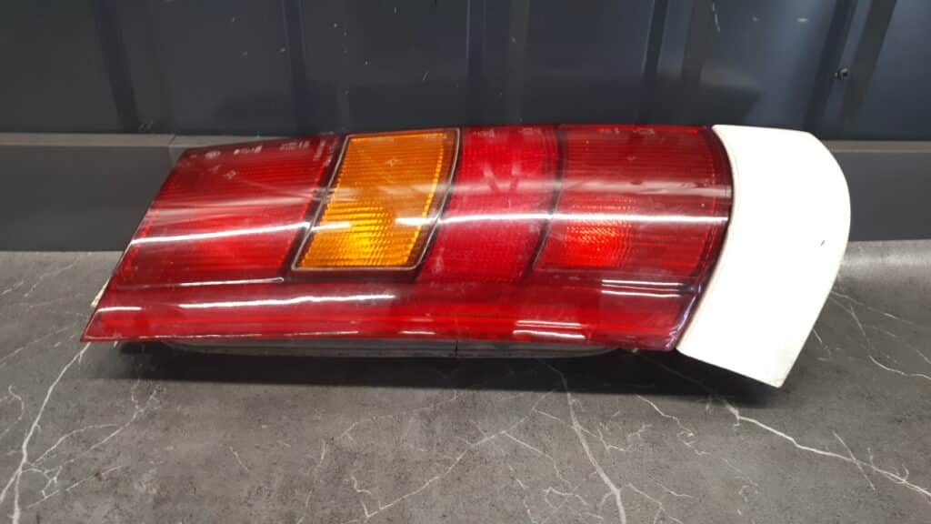 lampa lewy tyl renault 5