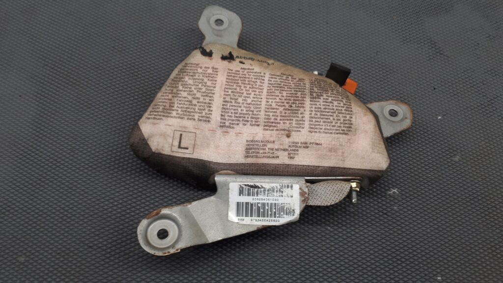 8254061 poduszka drzwi lewy przod bmw e38