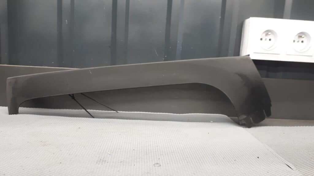 7028571 tapicerka bagaznika lewa bmw e46