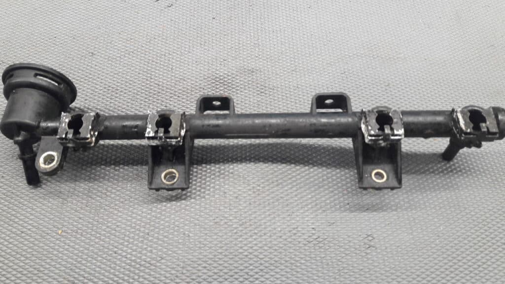 95186100 listwa wtryskowa citroen 1.8