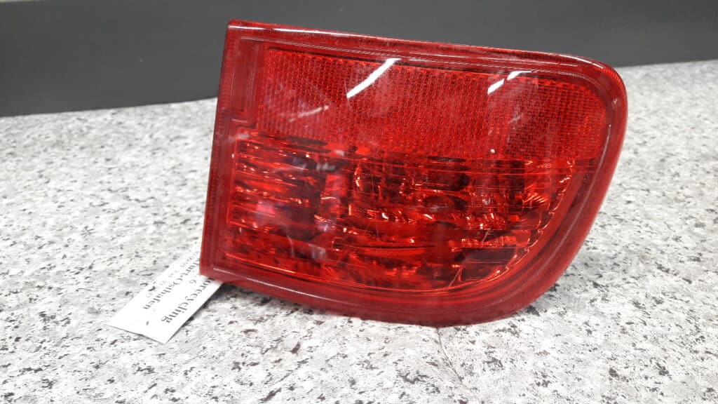 lampa lewy tył mazda bt50