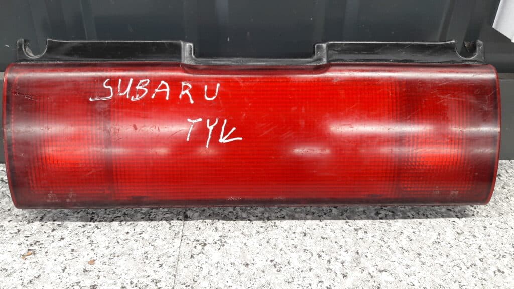 236-32285 blenda tylna suzuki swift subaru 90-96r