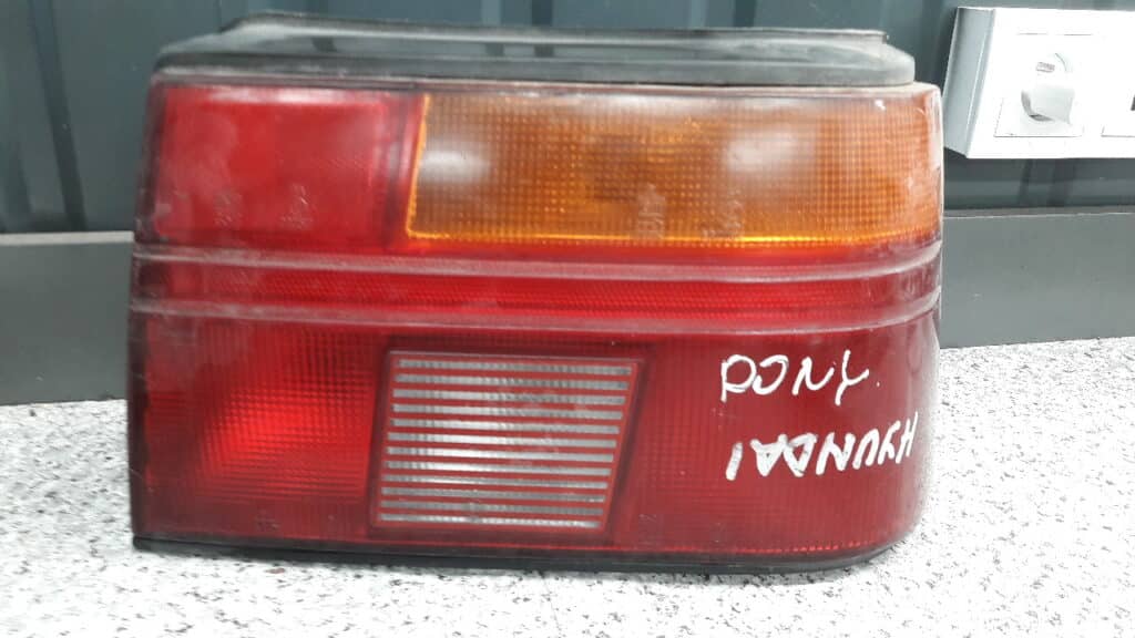 lampa prawy tył hyundai pony