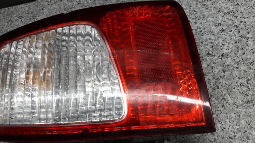 lampa prawa kia joice