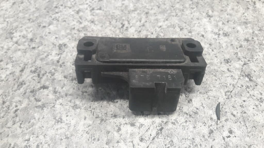 8767181 czujnik map sensor volvo v40