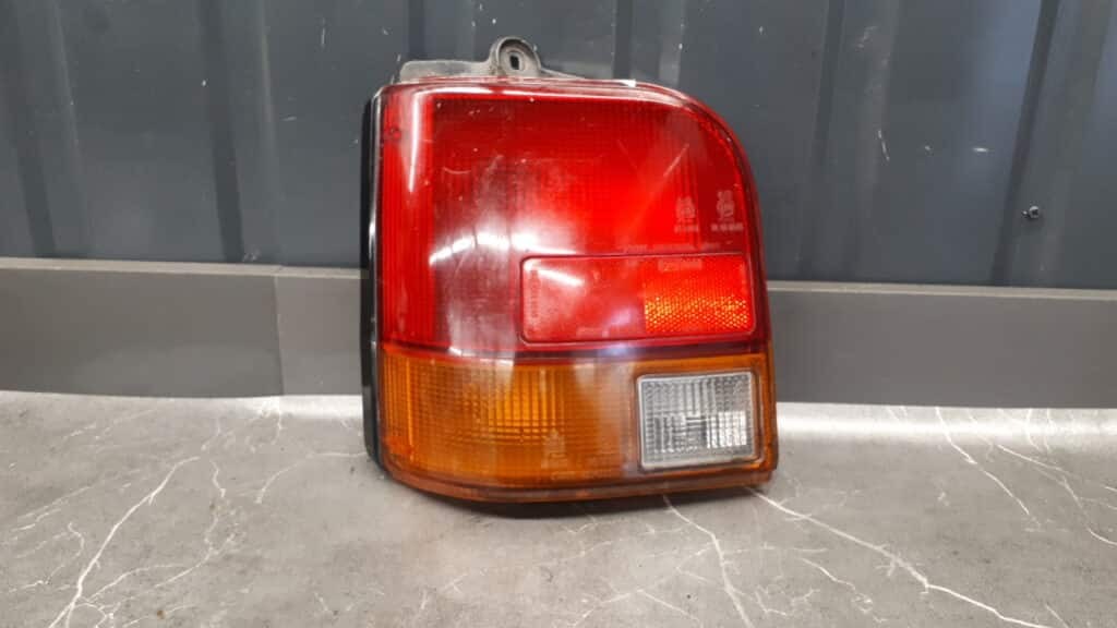 220-51289 Lampa prawy tyl daihatsu cuore