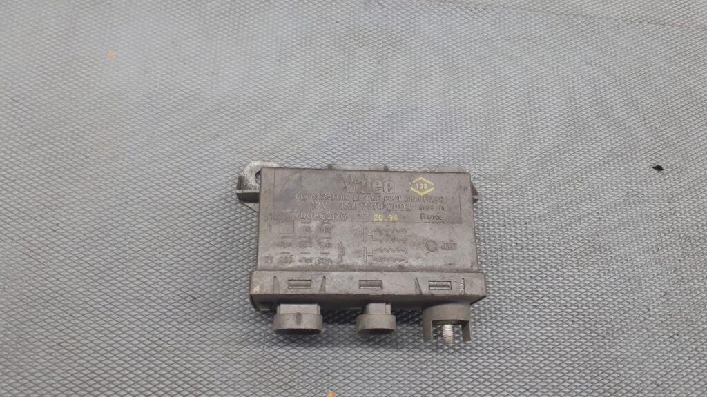 7700860126 przekaznik swiec zarowych renault volvo s40