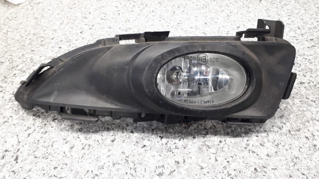 P3578 halogen zderzaka lewy mazda 3