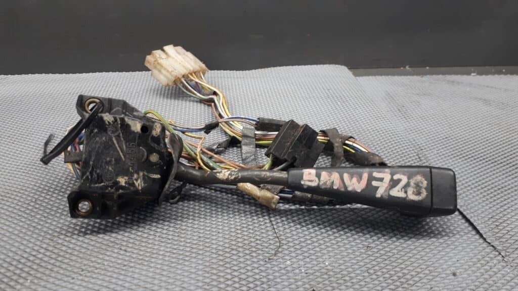 saeqb82fk4455 przelacznik swiatel bmw e24