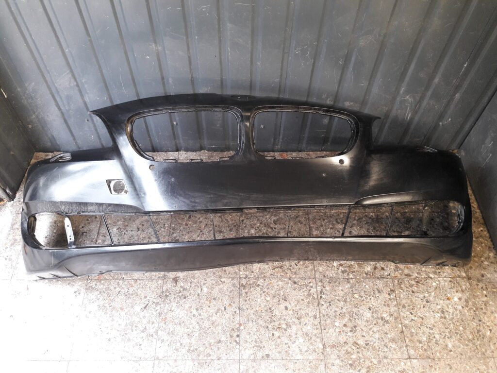 11460915 Zderzak przód BMW 5 F10 f11 lift czarny