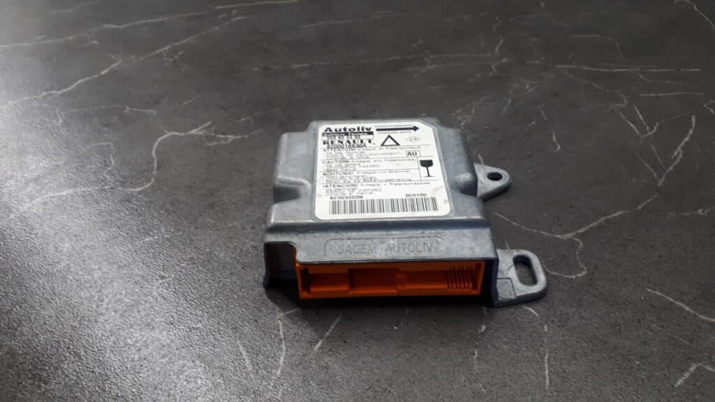 8200018830A Sensor airbag renault laguna I