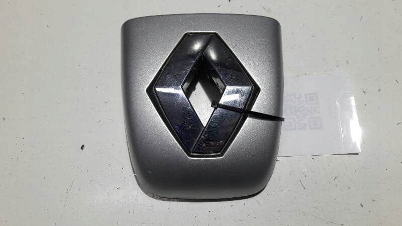 8200657281 emblemat klapy tylnej renault clio II
