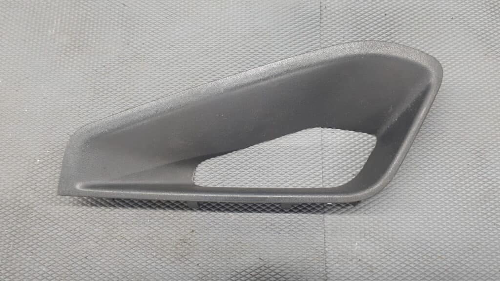 1k0864375b ramka tunelu lewa vw golf V
