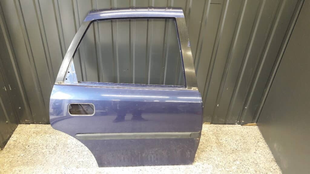 drzwi prawy tył Vectra B Sedan Z286