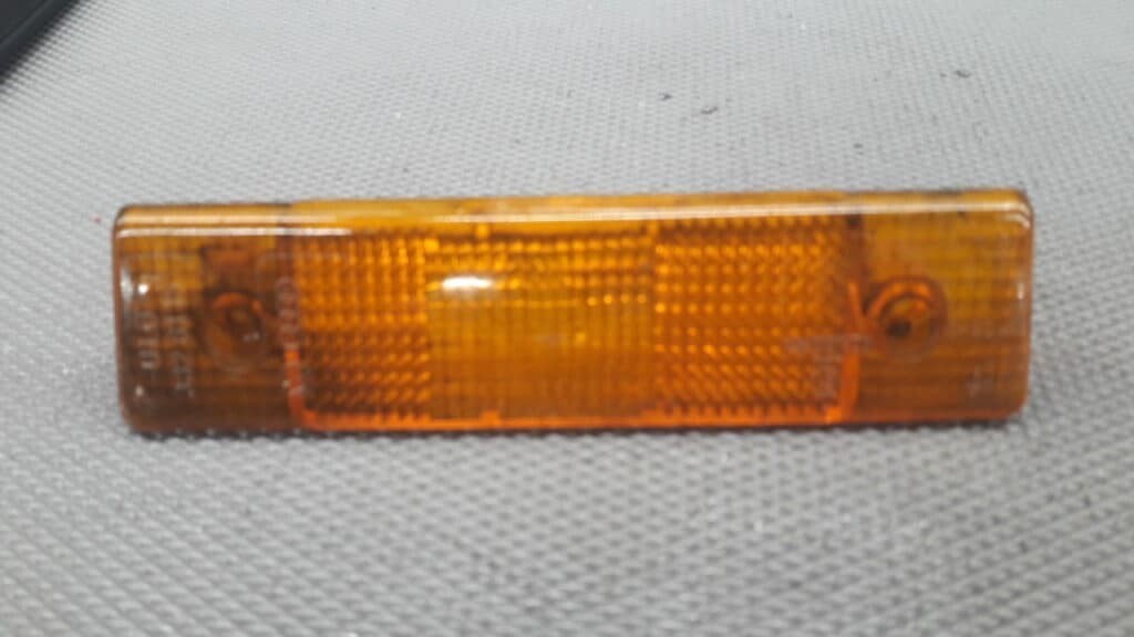 3326115 klosz kierunkowskazu prawy VW PASSAT B2