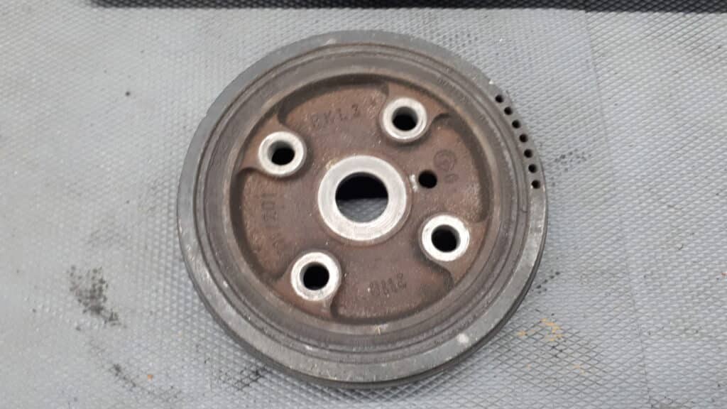 30637335 Kolo pasowe walu Volvo S60 I V70