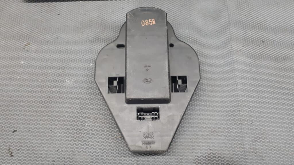 236364 wklad lampy prawy tyl rover 620