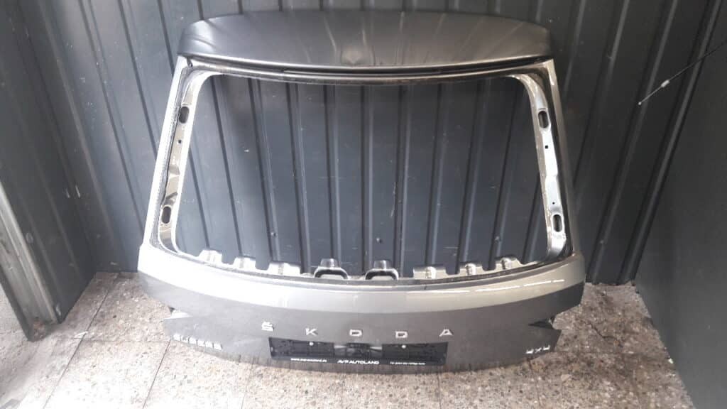 klapa tył skoda superb III kombi