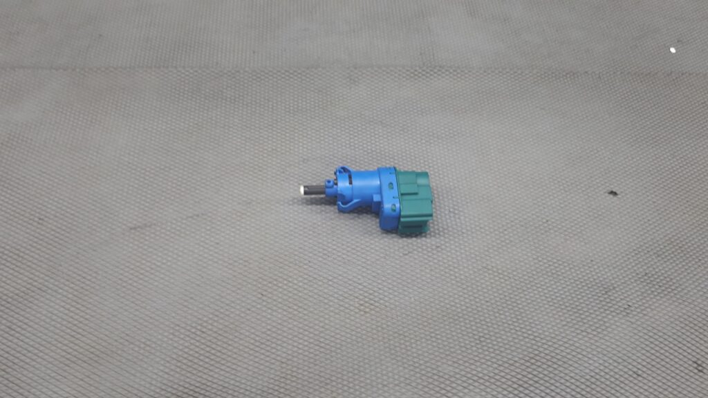 6W8313480AB czujnik swiatel stopu jaguar xf