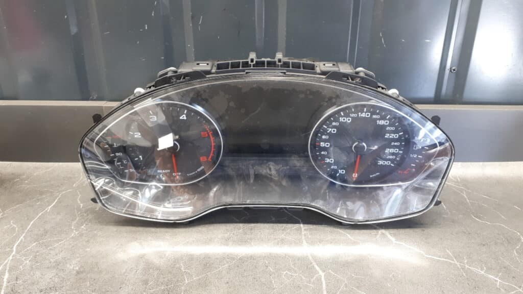 8w6920781b Licznik zegary Audi A5