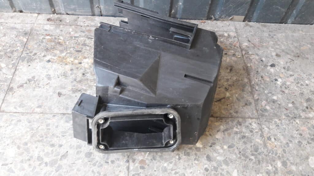2035452201 obudowa komputera mercedes w203