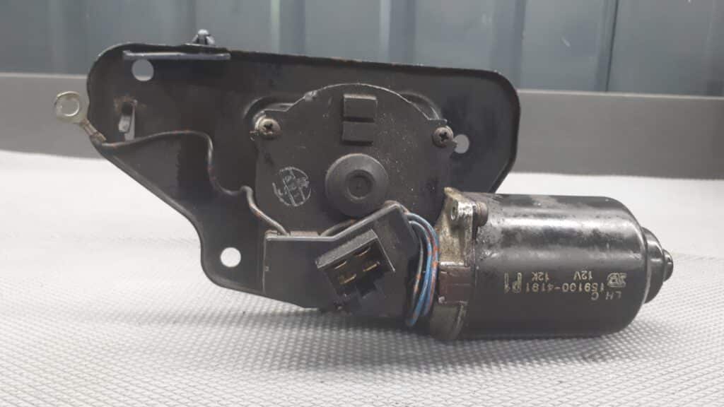 159100-4191 SILNICZEK WYCIERACZEK SUZUKI SWIFT 40KW