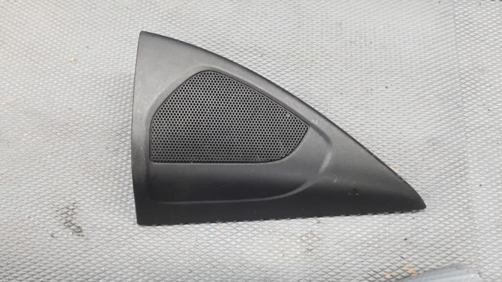 oslona glosnika volvo s60 II 2.0 d 13r