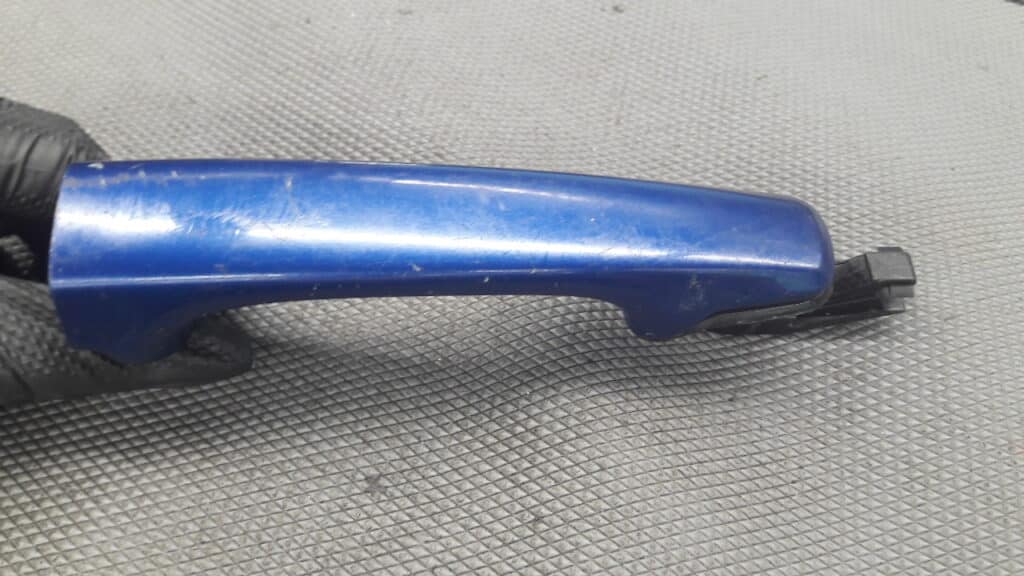 30753785 klamka lewy tyl VOLVO V70 2008