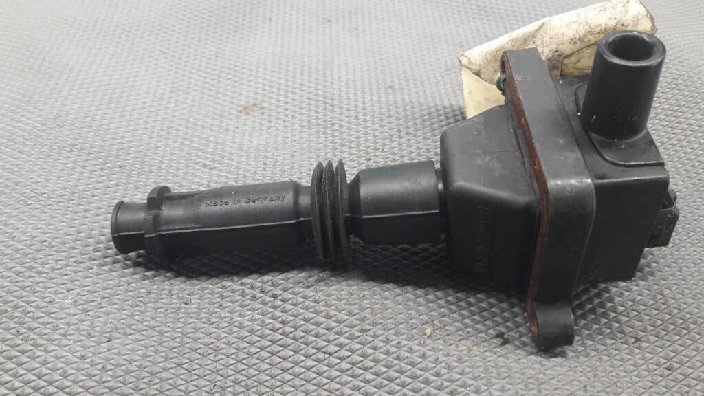 122703059 Cewka zaplonowa ALFA ROMEO 145 146 .6