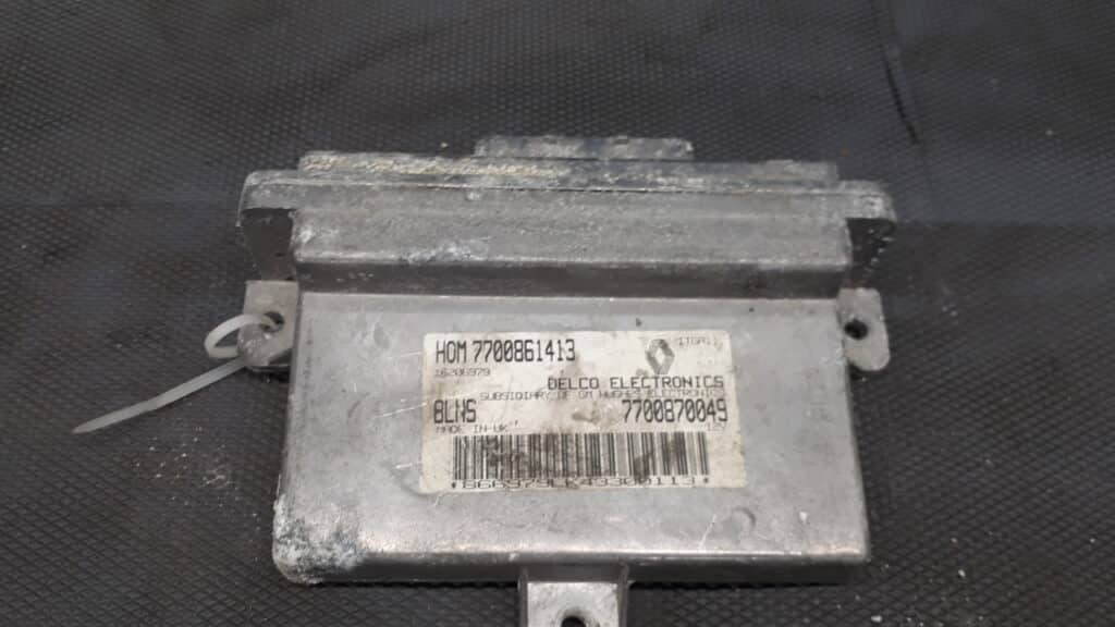 7700870049 sterownik silnika Renault Clio I 1.4