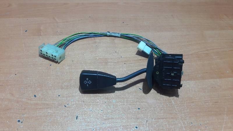 8360907.3 przełącznik wycieraczek BMW E36 E5120