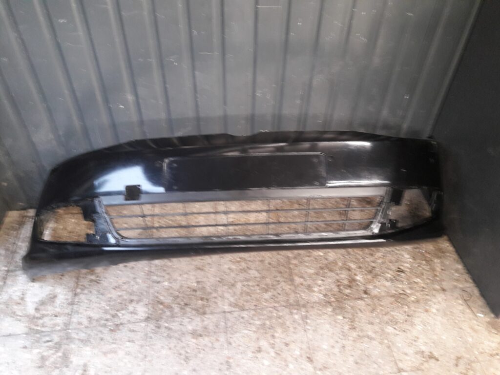 7N0807221A Zderzak przedni VW Sharan II czarny