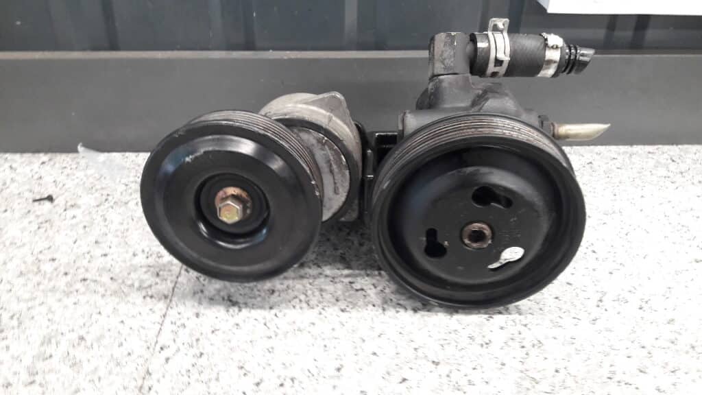 96mf-3a733-ae pompa wspomagania ford fiesta mk2 1.8