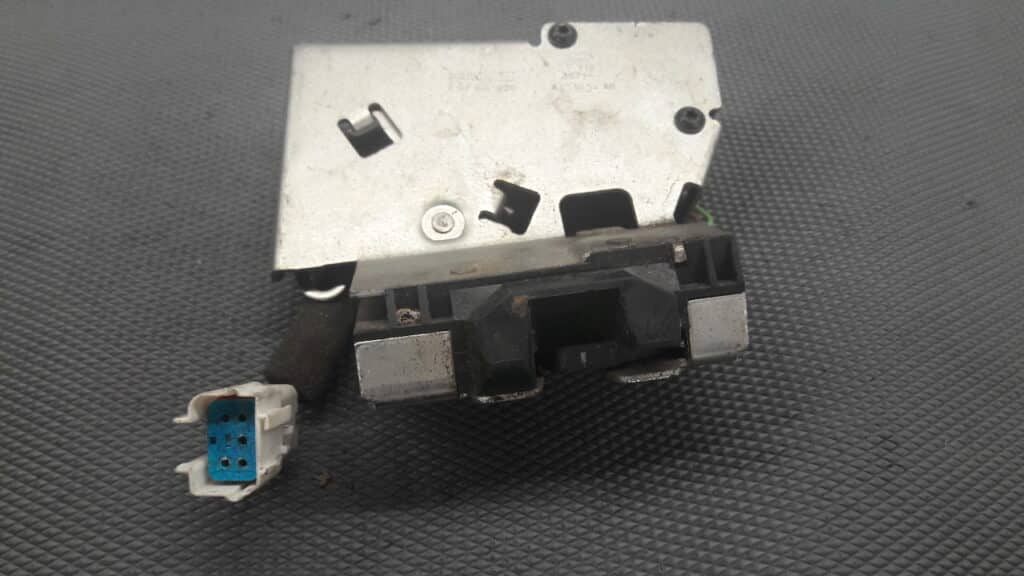 3s71-a43102-aa zamek klapy bagaznika mondeo mk3