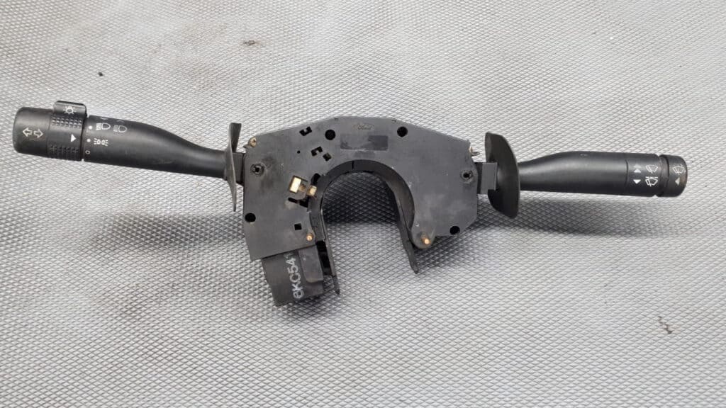 97kg14k147ad przelacznik zespolony ford ka