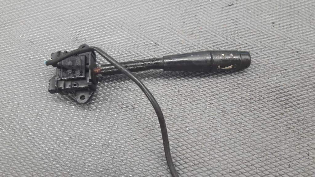 przelacznik tempomatu peugeot 206 1.6 16v 2001