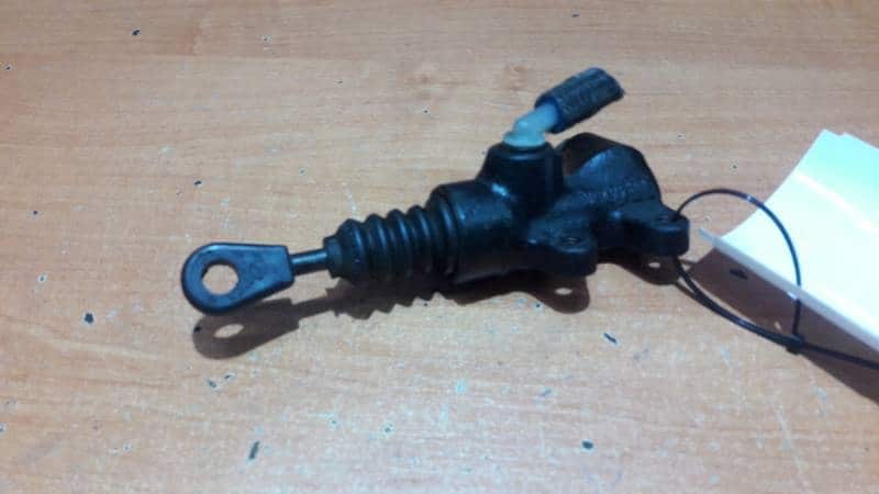 03330300381 pompa sprzegla vw passat b4