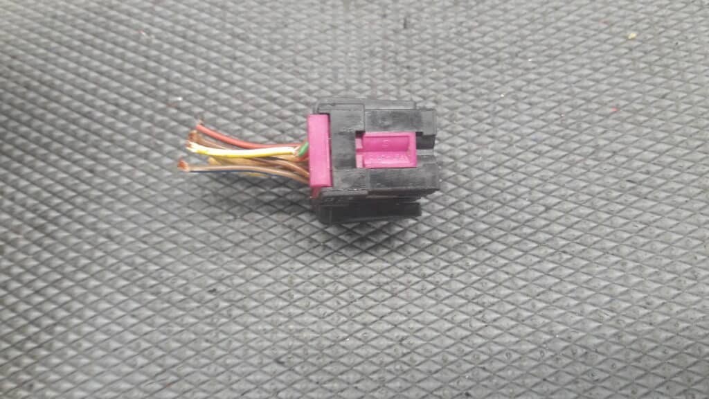 4d071166b kostka wtyczka vw audi