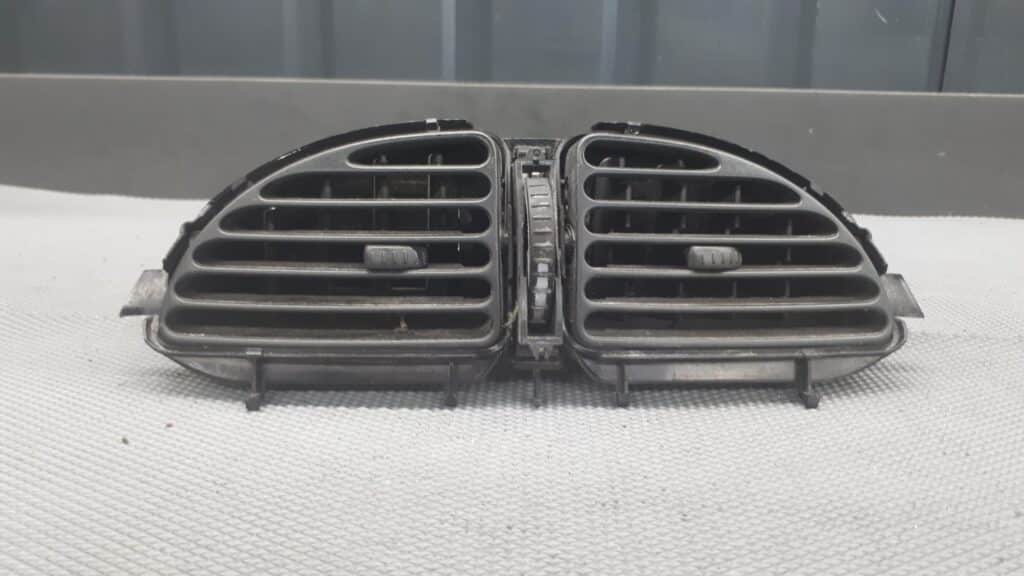 963261727A kratka nawiewu srodkowa citroen c5 04r