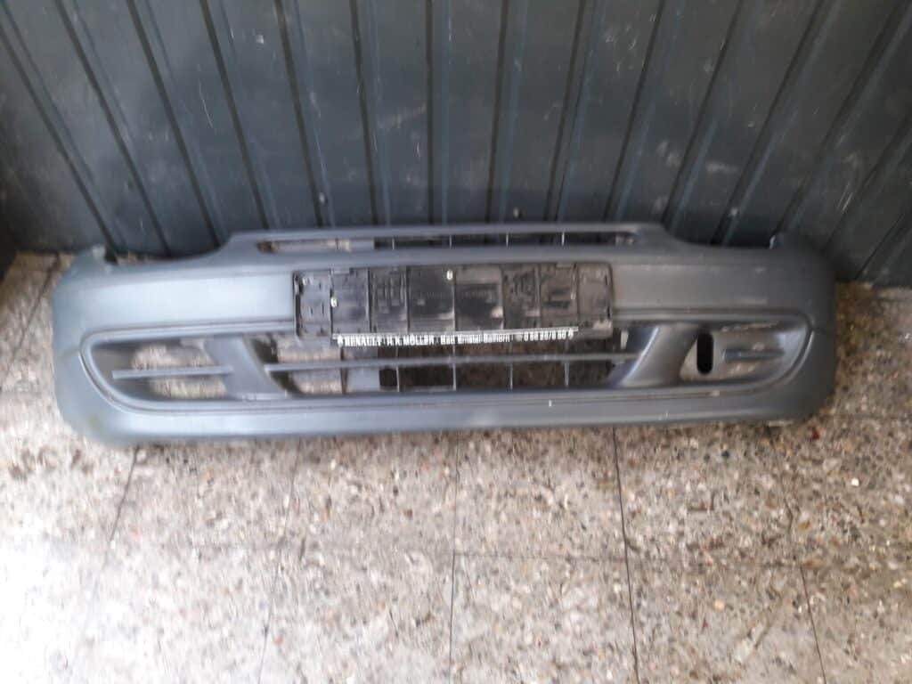 7700816853 zderzak przód renault twingo I