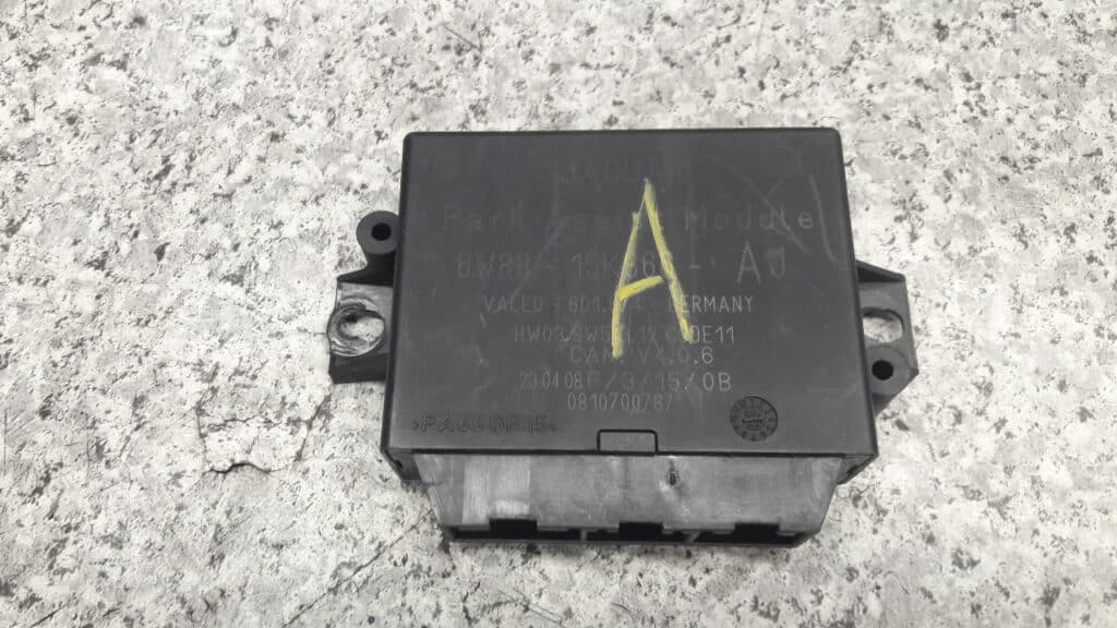 6W83-15K866-AJ modul parkowania jaguar xf