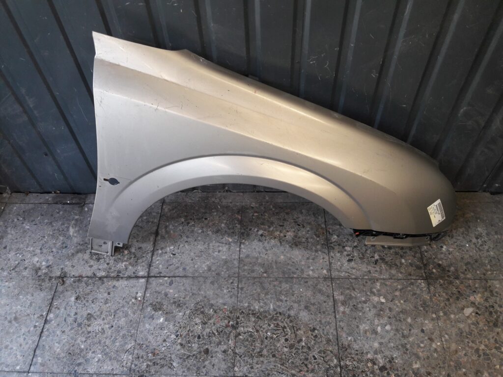 błotnik prawy przód opel vectra c signum złoty