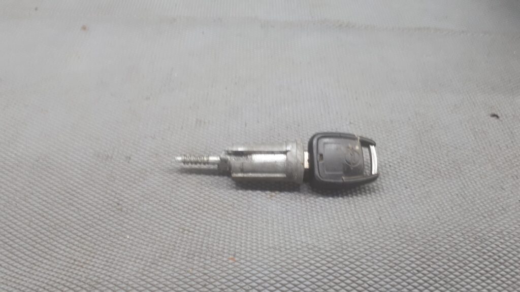 90519056 stacyjka opel corsa B 96r