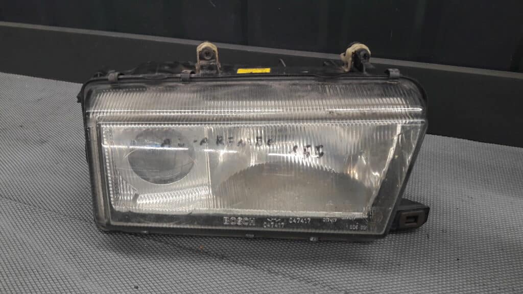 0301085212 Reflektor prawy Alfa Romeo 155 95r Bosch