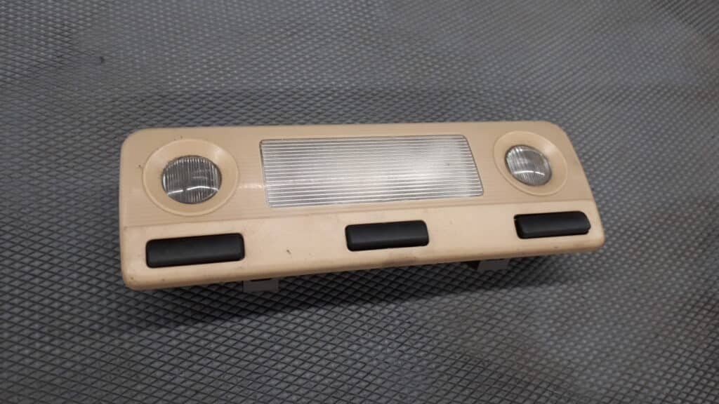 8360107 Oswietlenie kabiny BMW E36 K