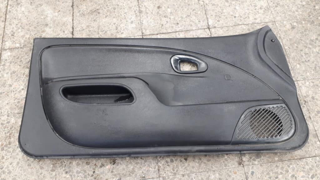 9220166077 boczek lewy przod citroen saxo 3d