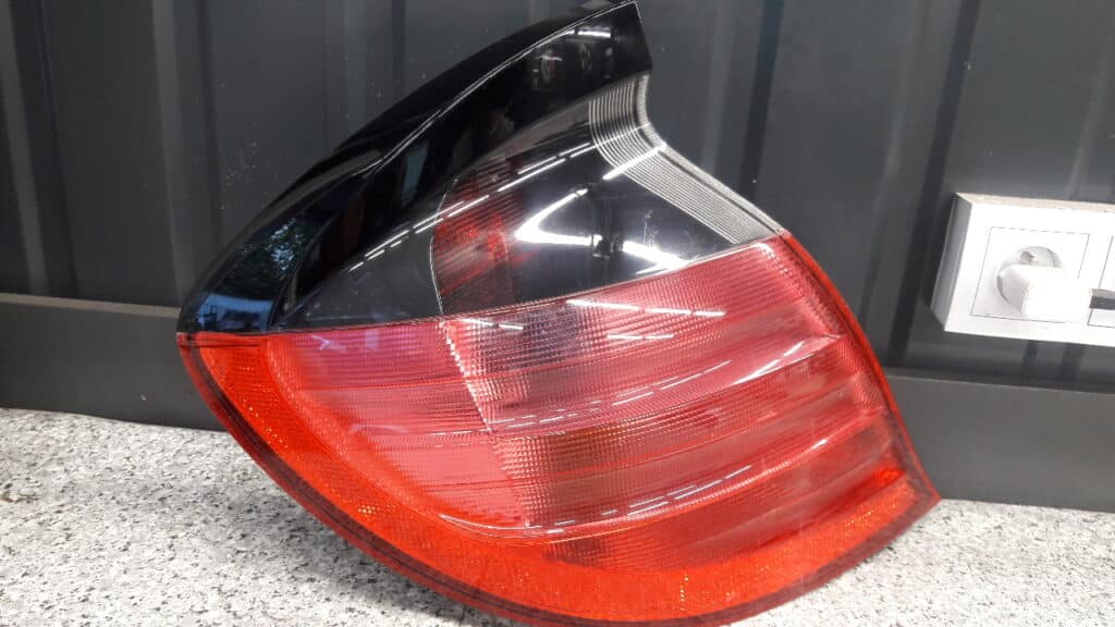 lampa lewy tyl mercedes w203 coupe